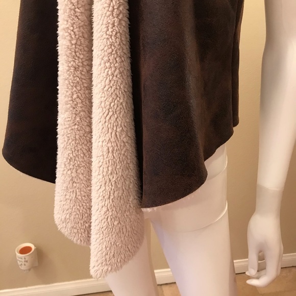Womens Faux Leather Vest Sherpa Lined Open Front - Picture 10 of 13
